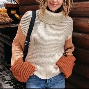 New Oversized Color Block Chunky Shaker Knit Cream/Caramel Sweater NWT Sz S